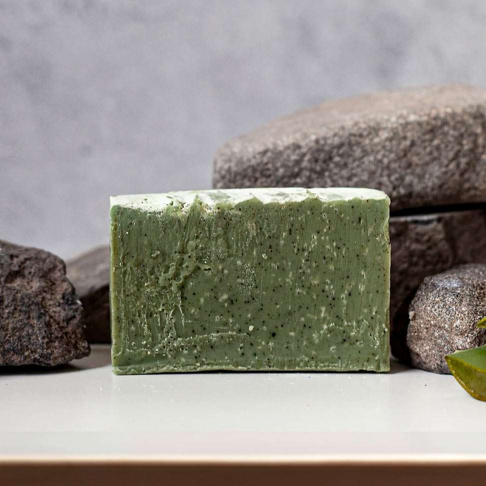 Kalte Prozess-Seife mit Spirulina und Rosmarin